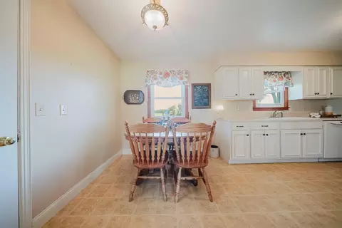 Dining - 587 Bethlehem Rd W, Prospect, OH 43342 photo 1 of 1