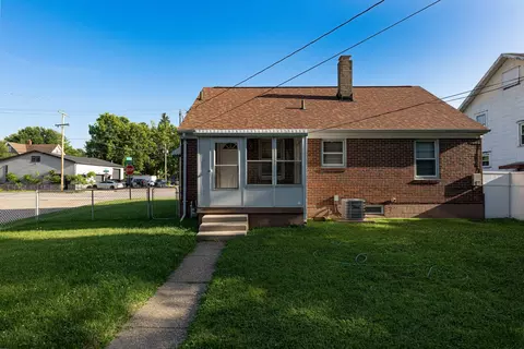 Exterior - 1100 W North St, Springfield, OH 45504 photo 8 of 9