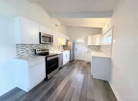 Kitchen - 1924 Victory Dr, Springfield, OH 45505 photo 1 of 4