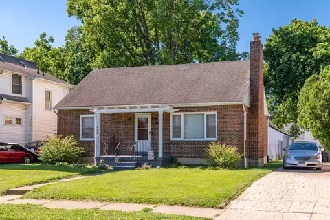 221 W Parkwood Ave, Springfield, OH 45506