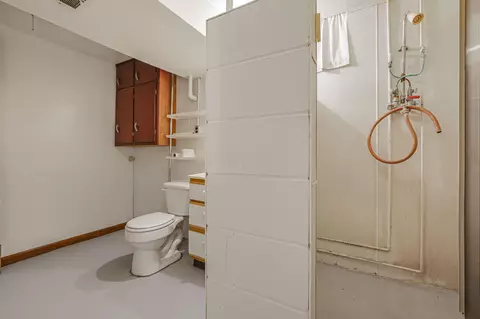 Bath - 323 Fair Ave, Mcarthur, OH 45651 photo 4 of 4