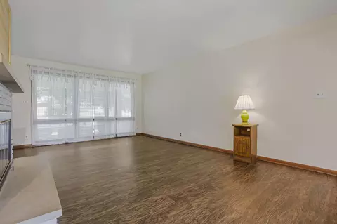 Living - 323 Fair Ave, Mcarthur, OH 45651 photo 3 of 8