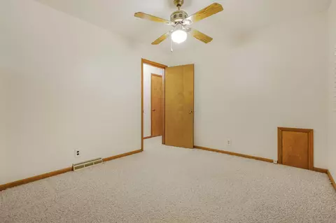 Bedroom - 323 Fair Ave, Mcarthur, OH 45651 photo 2 of 7