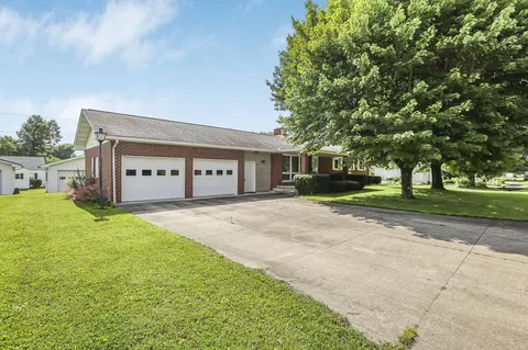 Exterior - 323 Fair Ave, Mcarthur, OH 45651 photo 4 of 16