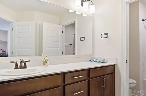 Bath - 3174 Stogen Ct, Delaware, OH 43015 photo 6 of 8