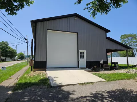 152 E Liberty St E, Martinsburg, OH 43037