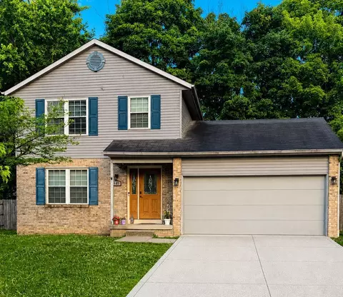 449 Oak Meadow Dr, Pataskala, OH 43062