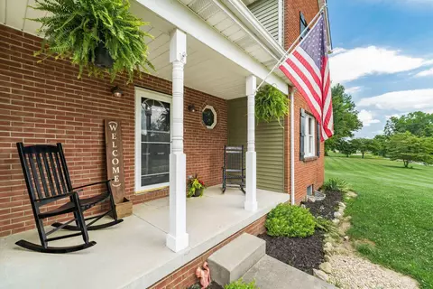 9820 Basil Rd NW, Baltimore, OH 43105