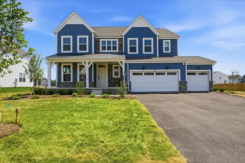 300 River Birch Dr, Galena, OH 43021