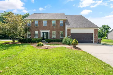 196 Zackary Dr, Granville, OH 43023