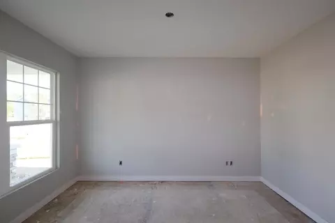 Living - 1735 Kenneth Dr, Delaware, OH 43015 photo 1 of 3
