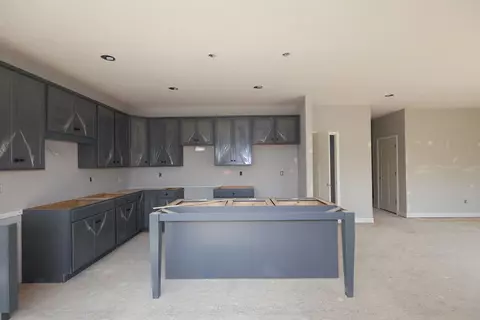 Kitchen - 1735 Kenneth Dr, Delaware, OH 43015 photo 1 of 2
