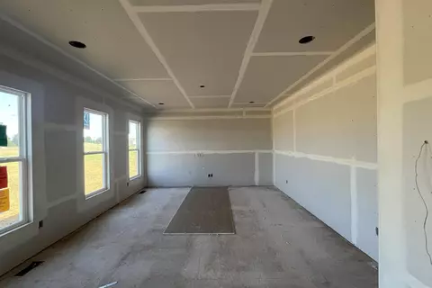 Living - 1544 Kenneth Dr, Delaware, OH 43015 photo 1 of 2