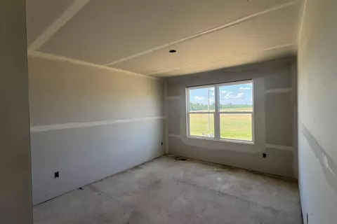 Bedroom - 1544 Kenneth Dr, Delaware, OH 43015 photo 2 of 3