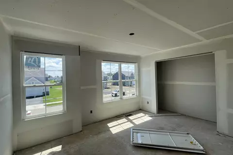 Bedroom - 1544 Kenneth Dr, Delaware, OH 43015 photo 1 of 3