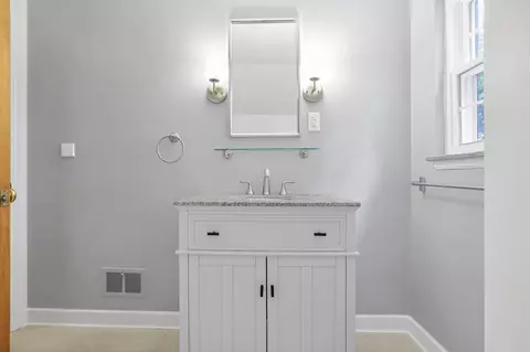 Bath - 3145 E Broad St, Columbus, OH 43209 photo 6 of 9