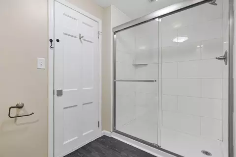 Bath - 3145 E Broad St, Columbus, OH 43209 photo 1 of 9