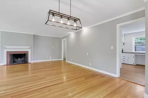 Living - 3145 E Broad St, Columbus, OH 43209 photo 6 of 17