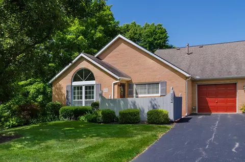 5005 Blendon Pond Dr, Westerville, OH 43081