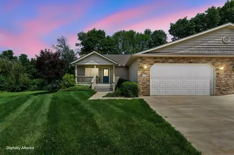 518 Hickory Ln # A, Howard, OH 43028