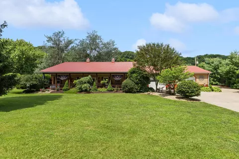 25437 Moccasin Rd, Laurelville, OH 43135