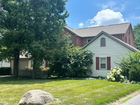 5319 Tara Hill Dr, Dublin, OH 43017