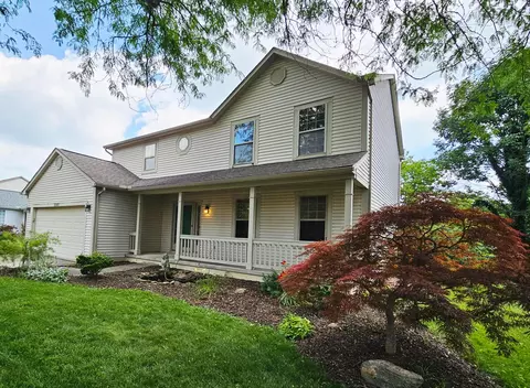 5560 Forest Glen Dr, Grove City, OH 43123