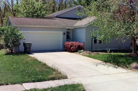 3751 Peak Ridge Dr, Columbus, OH 43230