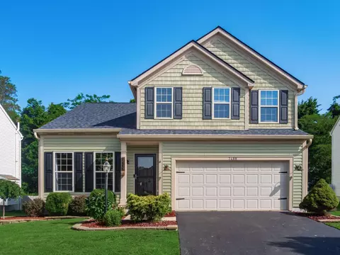 7488 Old River Dr, Blacklick, OH 43004