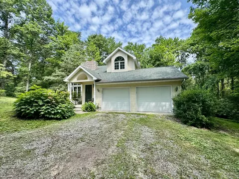 Exterior - 31044 Mays Rd, Logan, OH 43138 photo 10 of 12
