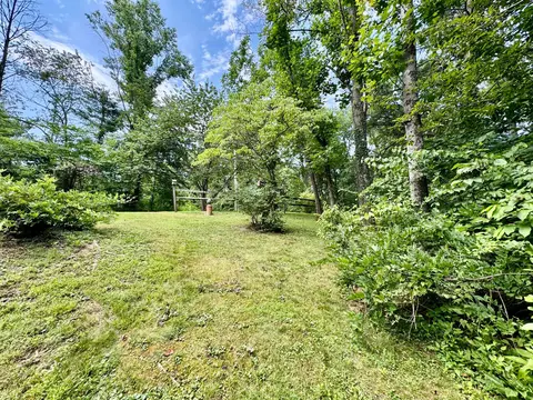 Exterior - 31044 Mays Rd, Logan, OH 43138 photo 6 of 12