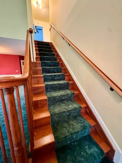 Entry Way - 31044 Mays Rd, Logan, OH 43138 photo 2 of 2