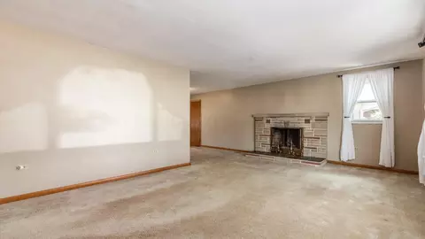 36 W 9th St, Dresden, OH 43821 photo 3