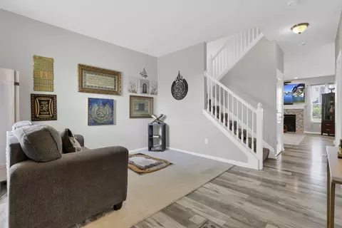 230 Salinger Dr, Lithopolis, OH 43136 photo 3