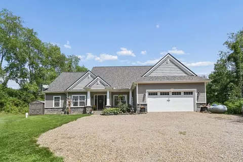 Exterior - 6095 Appleman Rd SE, Newark, OH 43056 photo 2 of 7