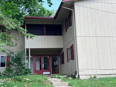 301 Fenway Rd #B, Columbus, OH 43214