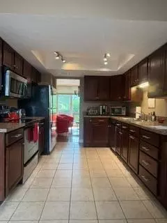 5095 Chuckleberry Ln, Westerville, OH 43081