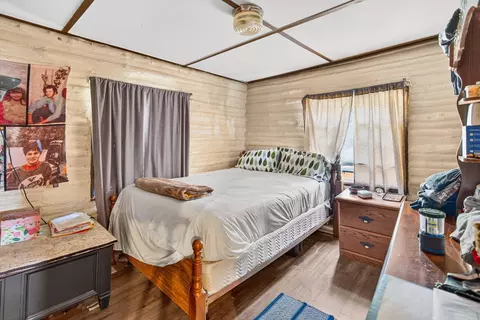 Bedroom - 545 Vine St, Logan, OH 43138 photo 1 of 2