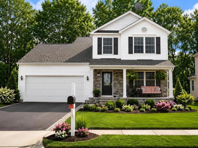 247 Kastlekove Dr, Lewis Center, OH 43035