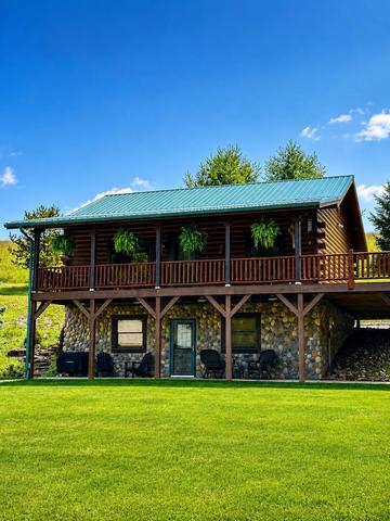 3994 County Road 271, Coshocton, OH 43812