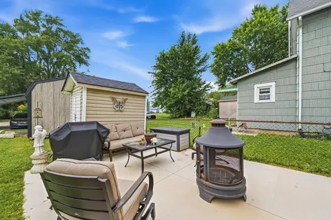 Exterior - 906 Garfield St, Marion, OH 43302 photo 8 of 12