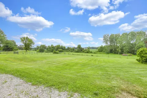 Exterior - 8258 Lancaster Rd, Hebron, OH 43025 photo 5 of 20