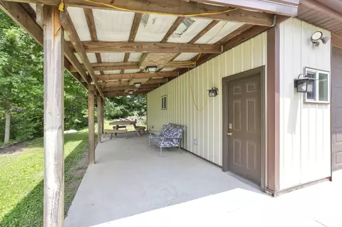 Exterior - 8258 Lancaster Rd, Hebron, OH 43025 photo 8 of 20