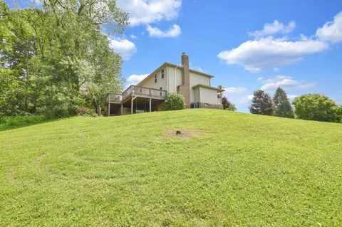 Exterior - 8258 Lancaster Rd, Hebron, OH 43025 photo 15 of 20