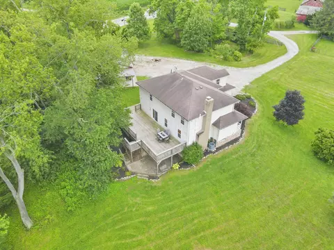 Exterior - 8258 Lancaster Rd, Hebron, OH 43025 photo 19 of 20