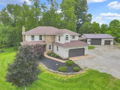 Exterior - 8258 Lancaster Rd, Hebron, OH 43025 photo 18 of 20