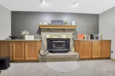 Living - 8258 Lancaster Rd, Hebron, OH 43025 photo 4 of 5