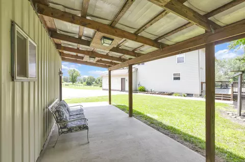 Exterior - 8258 Lancaster Rd, Hebron, OH 43025 photo 9 of 20