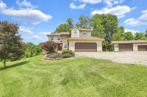 Exterior - 8258 Lancaster Rd, Hebron, OH 43025 photo 3 of 20