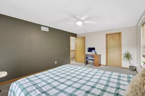Bedroom - 8258 Lancaster Rd, Hebron, OH 43025 photo 4 of 13
